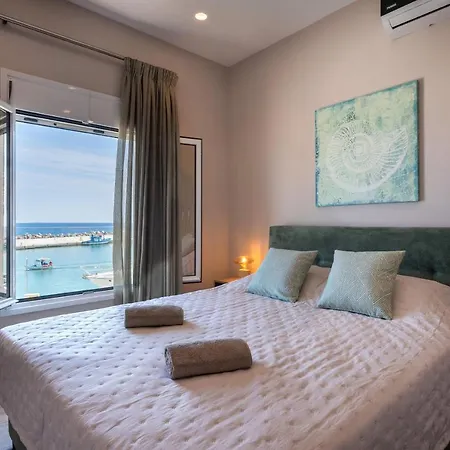 Big Blue 2 Apartment *